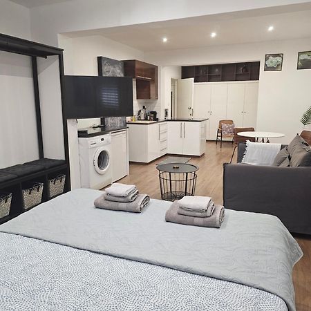 City Center Apartments Paphos ภายนอก รูปภาพ