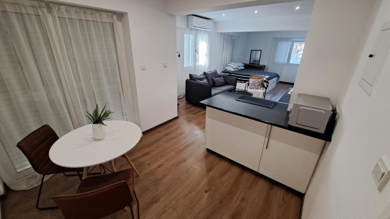 City Center Apartments Paphos ภายนอก รูปภาพ