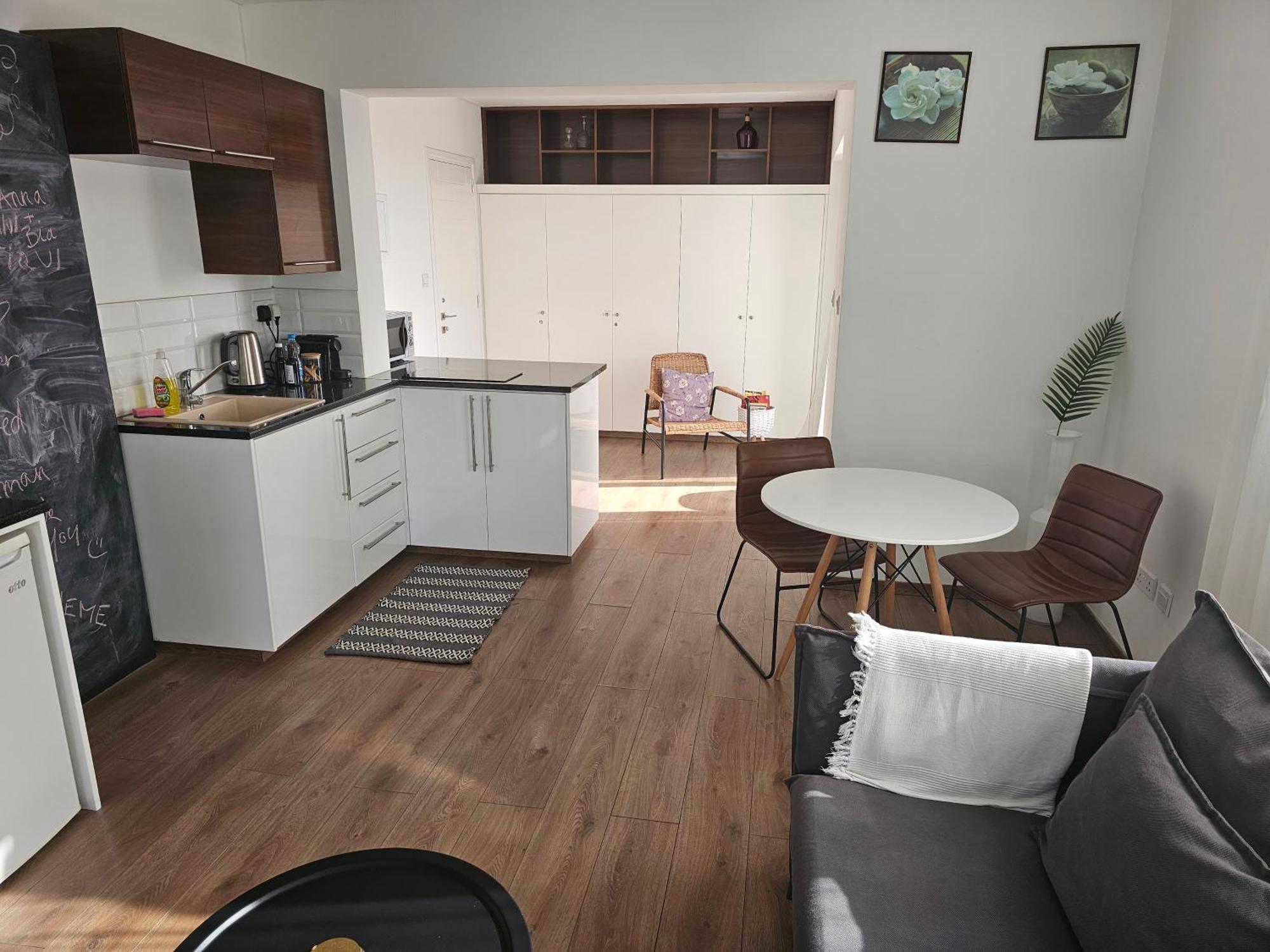 City Center Apartments Paphos ภายนอก รูปภาพ