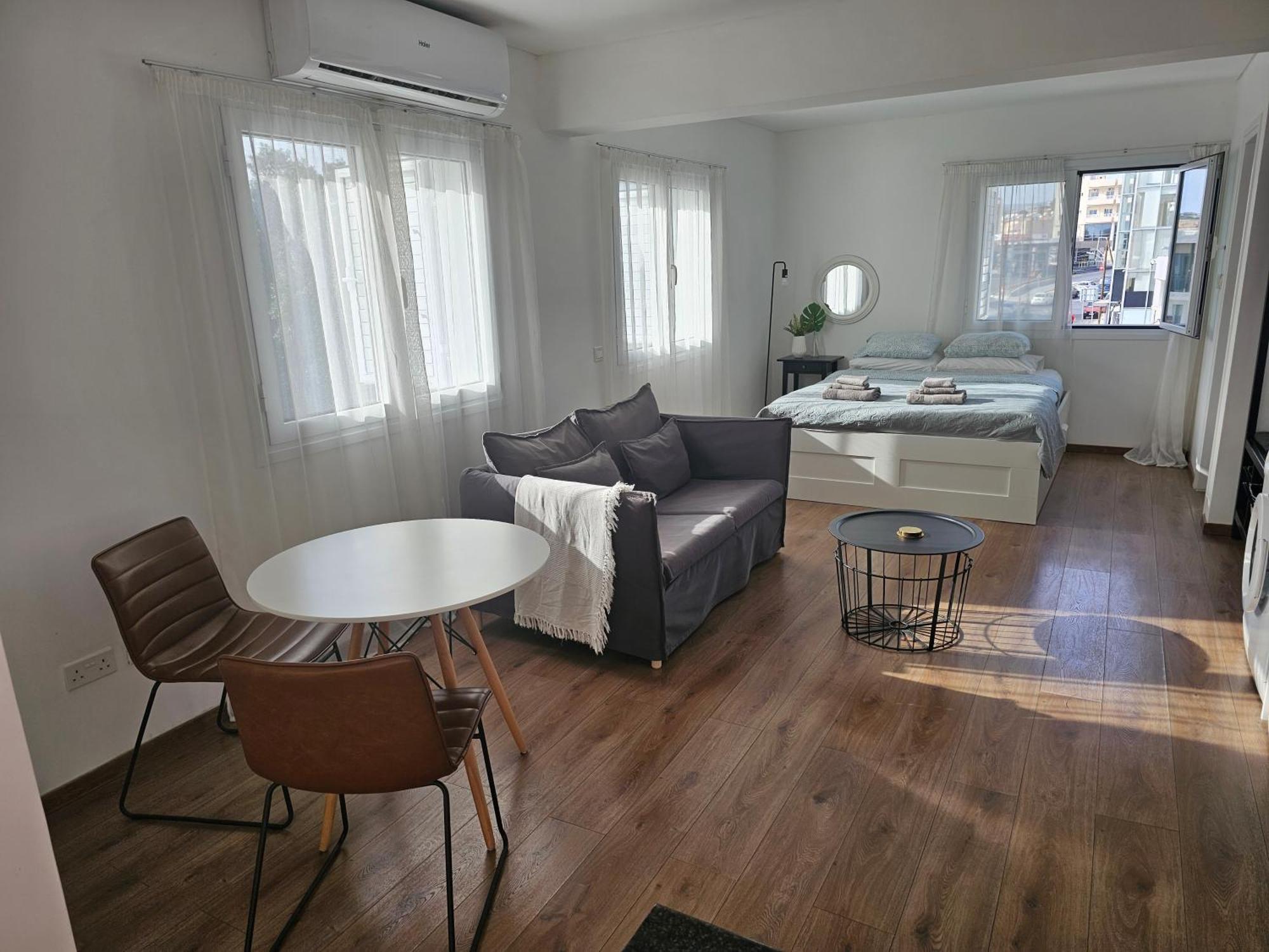 City Center Apartments Paphos ภายนอก รูปภาพ